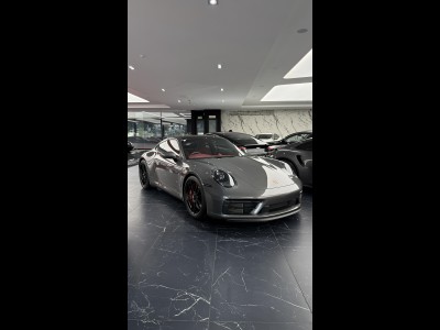 2022 Porsche 911 Carrera Gts